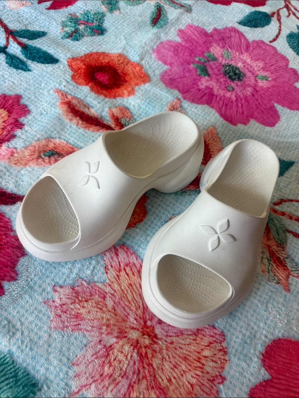 Lightweight White Slip-On Platform Mules